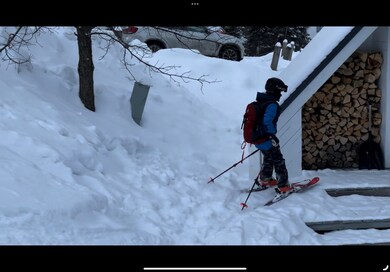 SKI RIGHT UP TO THE FRONT DOOR