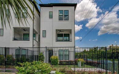 2812 Grand Fountains Dr unit I, Houston, TX 77054 - photo 3