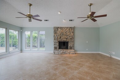 14802 Bluffridge Cir, Houston, TX 77095 - photo 6