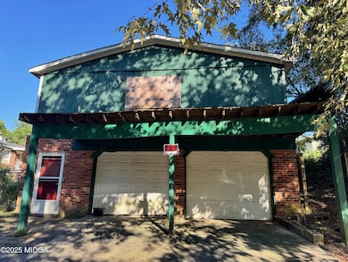 997 Ponce de Leon Cir N, Macon, GA 31206 - photo 2