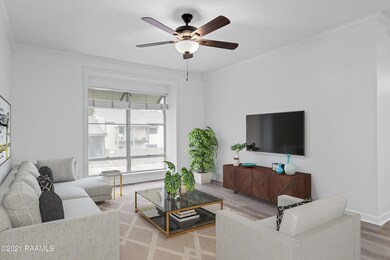 220 Doucet 213 -4 Living_Final