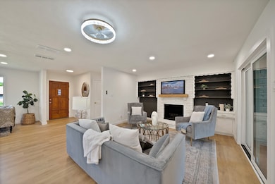 5706 Hillcroft St, Dallas, TX 75227 - photo 4