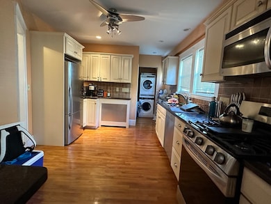 47 Hosmer St unit 49, Watertown, MA 02472 - photo 3