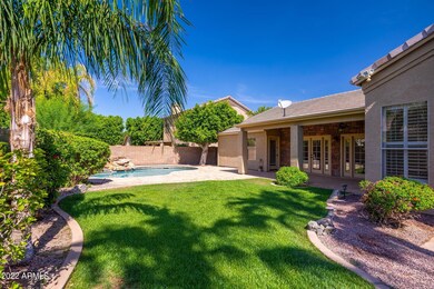 981 E Constitution Dr - 32