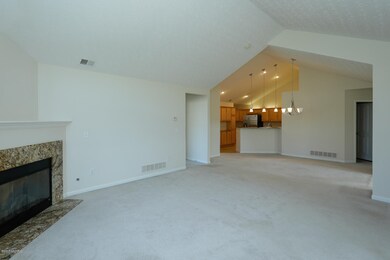 2423 Bluestone Cir-106