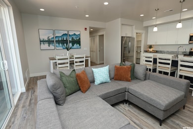 553 S 100 W unit 102, Richfield, UT 84701 - photo 6