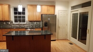 8101 Shannons Alley, Laurel, MD 20724 - photo 3