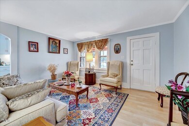 06-320 W Orange St-6