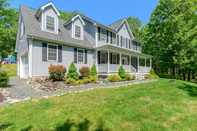 121 Peach Tree Ln, Milford, PA 18337 - photo 2