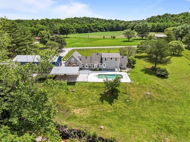 1313 Stayton Rd, Cumberland Furnace, TN 37051 - photo 3