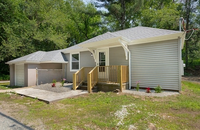 394 Douglas St, Uxbridge, MA 01569 - photo 2