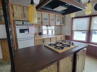 30318 Chevy Chase Dr, Elkhart, IN 46514 - photo 3