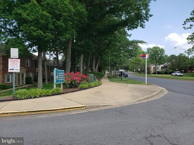 8353E Dunham Ct unit 643, West Springfield, VA 22152 - photo 3