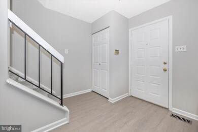 6908 Turnberry Ct, Frederick, MD 21703 - photo 4