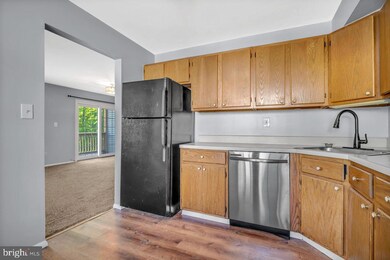 6092 Cedar Ct, Monmouth Junction, NJ 08852 - photo 6