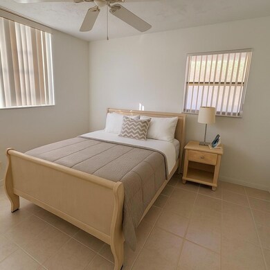 2850 Somerset Dr unit 208L, Lauderdale Lakes, FL 33311 - photo 2