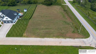 6602 Pawnee Cir, Omaha, NE 68152 - photo 7