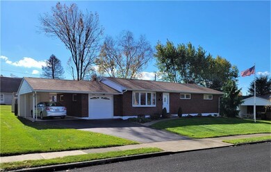 3352 Gail Ln, Whitehall, PA 18052 - photo 2