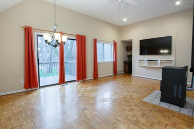 2 Quail Dr unit 2, Tariffville, CT 06081 - photo 3