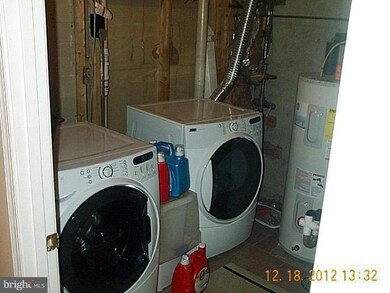 1410 Pacific Ave, Capitol Heights, MD 20743 - photo 3