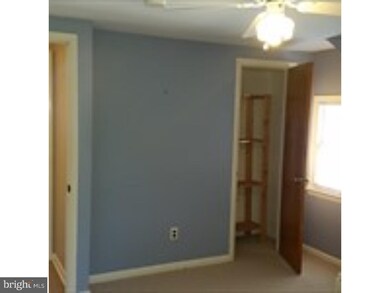 47 S New St unit 2ND FL, Hatboro, PA 19040 - photo 7