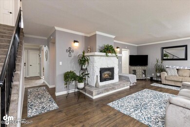 06-Living Room 20210610-DW-8448