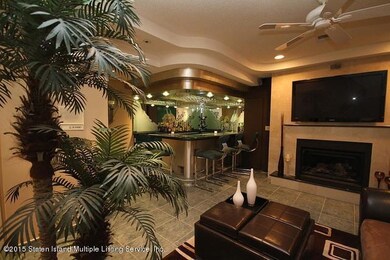 42 Country Dr S, Staten Island, NY 10314 - photo 6