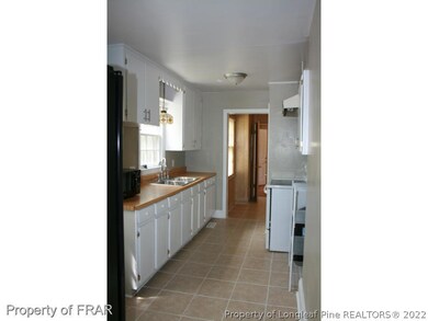 402 Roxie Ave, Fayetteville, NC 28304 - photo 3