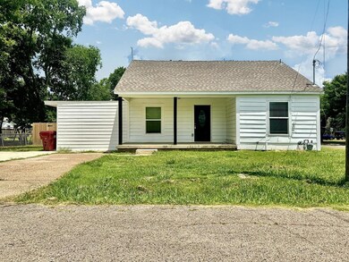 212 Kelly St, Bonham, TX 75418 - photo 2