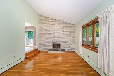 7 Carol St, Stoneham, MA 02180 - photo 4