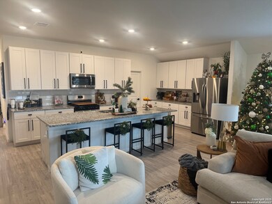 10127 Helios Heights, Converse, TX 78109 - photo 7