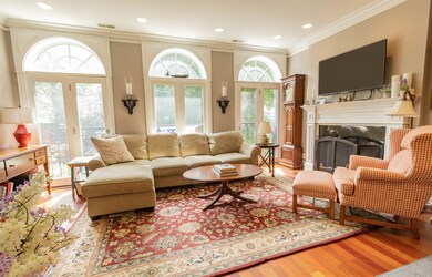 2718 N Wayne Ave unit 2, Chicago, IL 60614 - photo 2