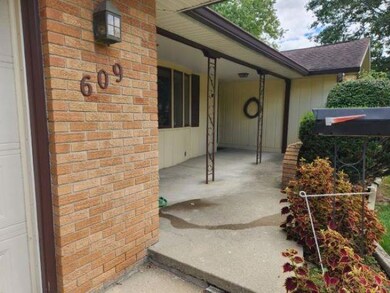 609 S Williams Rd, Frankfort, IN 46041 - photo 5