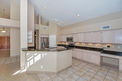 4243 N Lomond Kitchen
