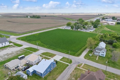 401 Hwy 21, Dysart, IA 52224 - photo 3