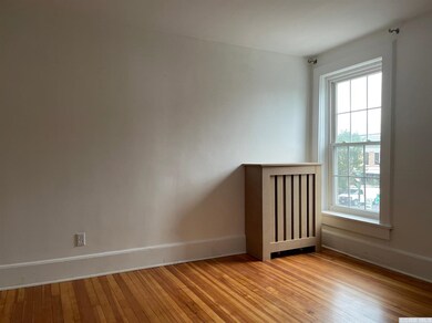 502 Warren St unit C, Hudson, NY 12534 - photo 4