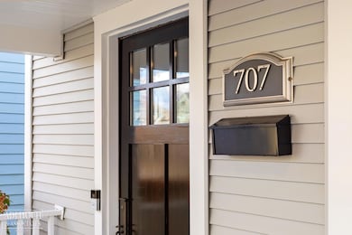 707 Wallace St, Birmingham, MI 48009 - photo 3