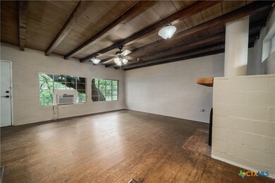 775 S Loop St, San Marcos, TX 78666 - photo 4