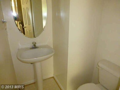 4218 Ashmere Cir, Dumfries, VA 22025 - photo 7