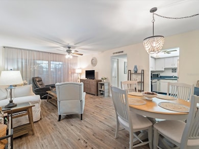 Dining/living room