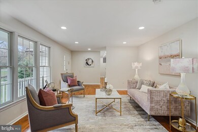 304 Chestnut Ave, Washington Grove, MD 20880 - photo 4