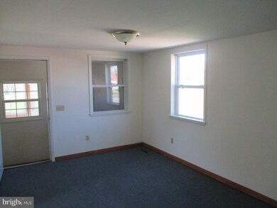 209 S West St, Harrington, DE 19952 - photo 3