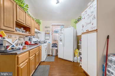 930 N 32nd St, Camden, NJ 08105 - photo 7