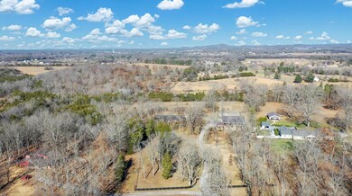 112 Teepee Ln, Shelbyville, TN 37160 - photo 7