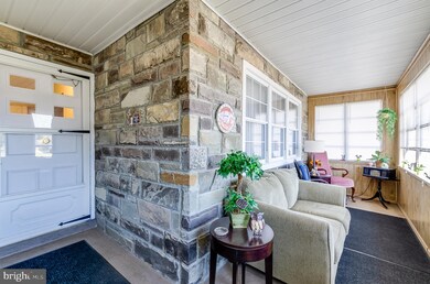 2 Cheshire Ct, Southampton, NJ 08088 - photo 3