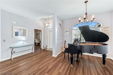  Piano room