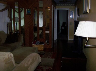 1280 Huntly Dr, Columbus, OH 43227 - photo 7