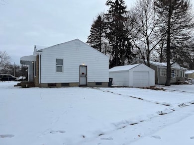 4702 Warrington Dr, Flint, MI 48504 - photo 2