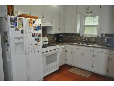 Exterior Front Kitchen has lots of cabinet space