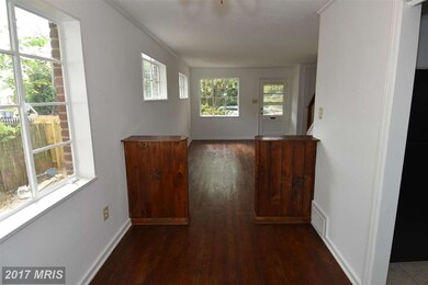 2218 Rollins Dr, Alexandria, VA 22307 - photo 4